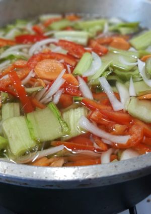 Una foto de Pencas de acelga al escabeche