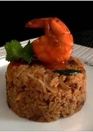 A picture of Peri Peri Shrimp with Spicy Rice.