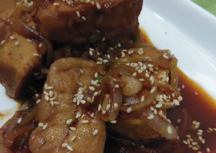 Dubu Jorim (두부조림) / Spicy Braised Tofu