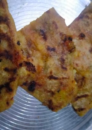 A picture of Leftover sabji paratha.