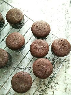 Foto resep Best CHOCOLATE CUPCAKES lembut & moist (bisa no mixer)
