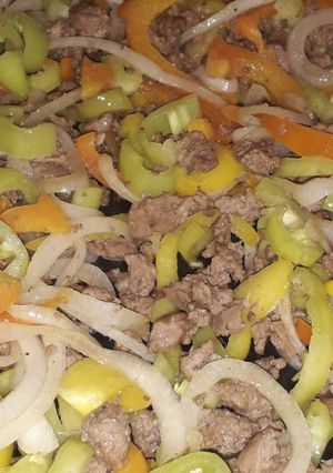Una foto de Carne molida con pimientos