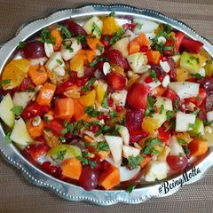 A picture of Mix Fruits Chaat.