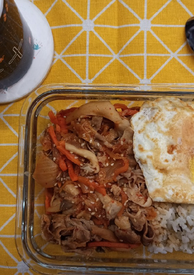 午餐便當 #16 (泡菜豬肉) 的食譜成品照片