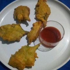 Palak ke pakode A picture of Palak ke pakode.
