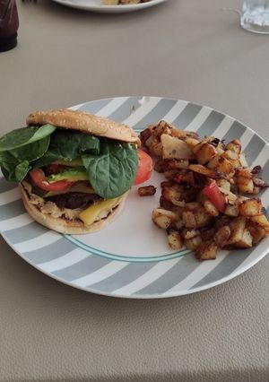 Une photo de Burger végétarien aux haricots rouges