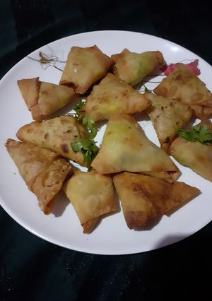 पट्टी समोसा (patti samosa recipe in Hindi) रेसिपी मुख्य फोटो