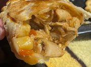 Una foto de empanada de guatita
