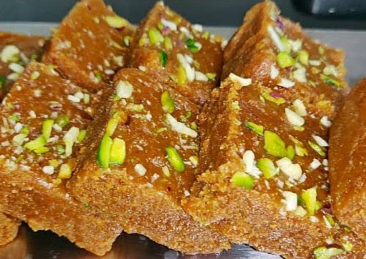 Recipe of Yummy Mohan thal recipe diwali sweets mithai recipe