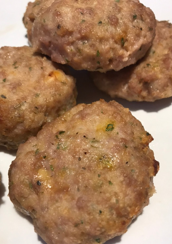 Una foto de Mini hamburguesas en airfryer