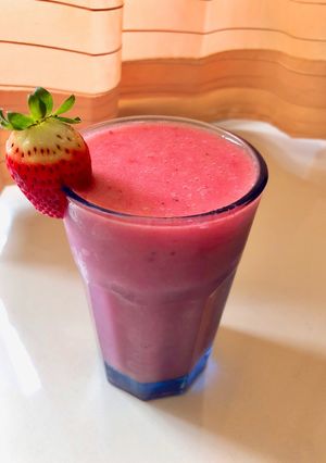 รูปของ Pink Fruity Smoothie