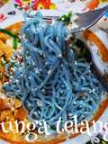 Blue Pea Noodle (Mie Bunga Telang)