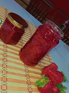 Una foto de Mermelada de frutos rojos SIN AZÚCAR 🫐🍓♡