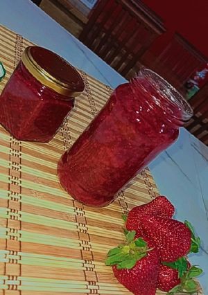 Una foto de Mermelada de frutos rojos SIN AZÚCAR 🫐🍓♡