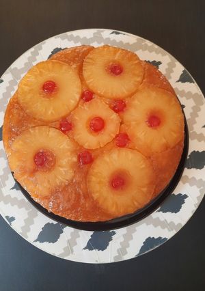 Una foto de Torta clásica, venezolana de piña 🍍