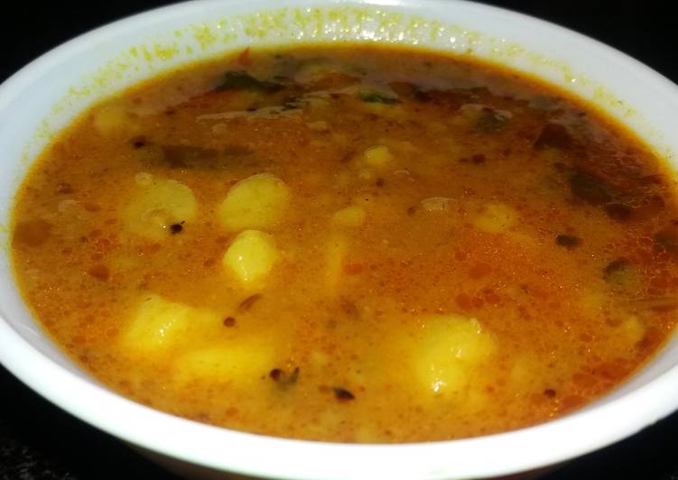 Recipe of Award-winning Aloo tamatar gravy