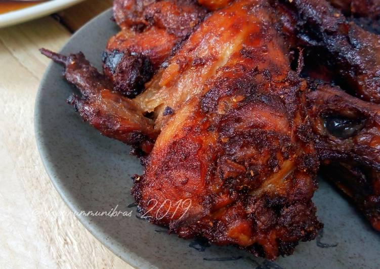8 Resep: Ayam Goreng Bacem Anti Gagal!