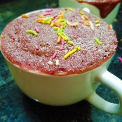 A picture of Red velvet mug cake.