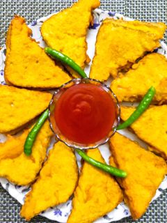 ब्रेड पकौड़े (bread pakode recipe in Hindi) रेसिपी मुख्य फोटो