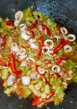 Foto resep Oseng pare cumi