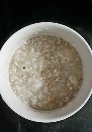 Hình của món Cháo thịt lợn băm và chuối xanh.