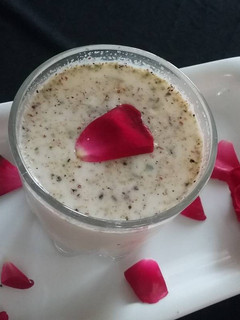 ठंडाई (Thandai recipe in hindi) रेसिपी मुख्य फोटो