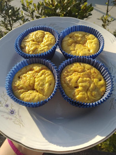 Una foto de Riquísimos muffins de zanahoria y nuez, sin azúcar. ❤️
