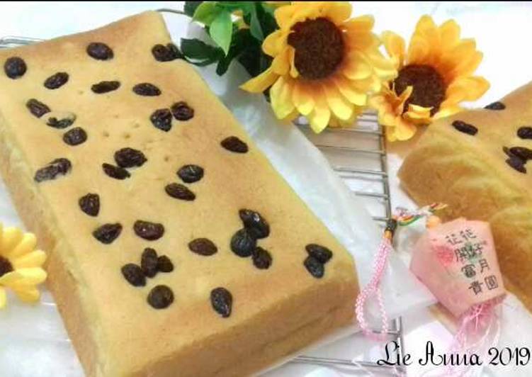 (20.6) Bolu Tapai Putih Telur