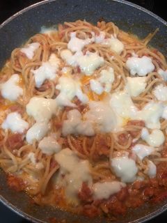 3 sajtos spagetti recept fotója
