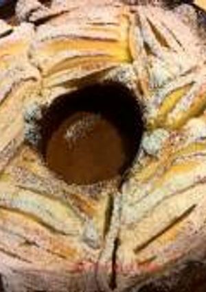 Foto di Ciambella con Yogurt e Mele