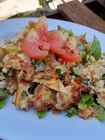 Cara Gampang Membikin Resep 57. Telur Dadar Tahu Geprek yang Bikin Ngiler Anti Ribet, Mantap