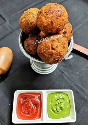 ચીઝ બોલ(Cheese Ball Recipe in Gujarati) રેસીપી મુખ્ય ફોટો