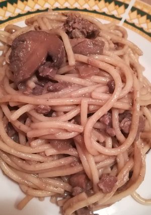 Gombás-májas spagetti recept fotója