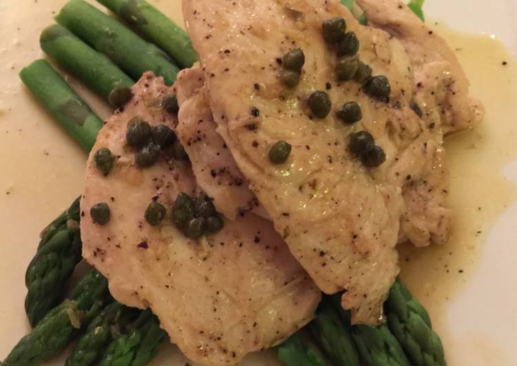 Recipe of Favorite Chicken Scallopine with Verjuice, Capers and Asparagus