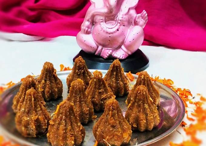 Coconut Jaggery Modak Recipe by Sarita Srivastava - Cookpad