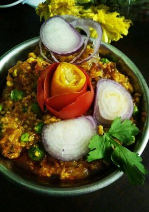 A picture of Matar paneer baingan bharta.