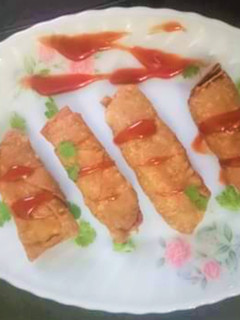 A picture of Chicken Spring Roll.