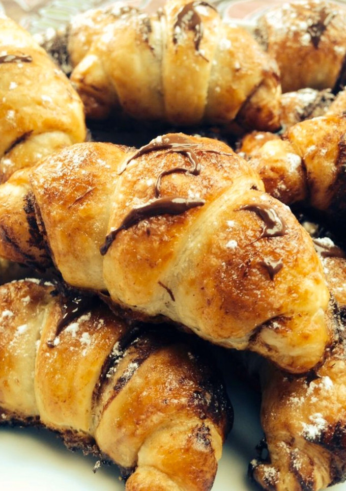 Una foto de Mini croissant con chocolate... en un plis plas!