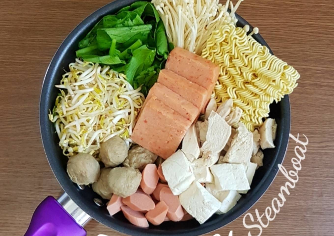 Tom Yum Steamboat