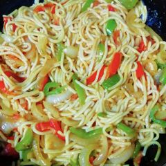 A picture of Noodles.