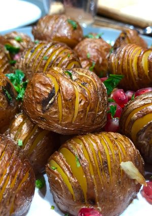 A picture of Hassleback topped potatoes.