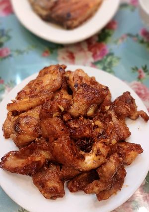 Hình của món Thịt heo sốt sả tắc.