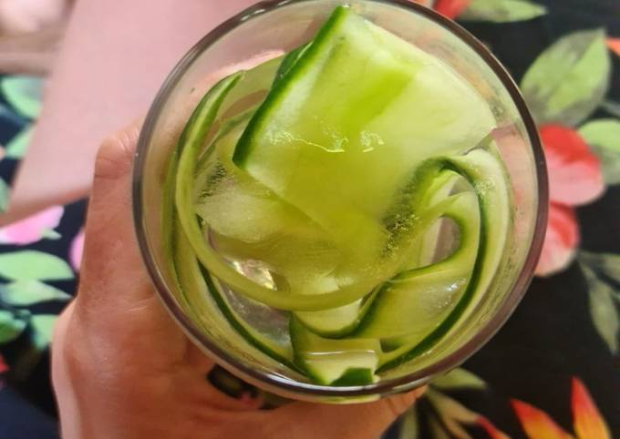 Cucumber cooler