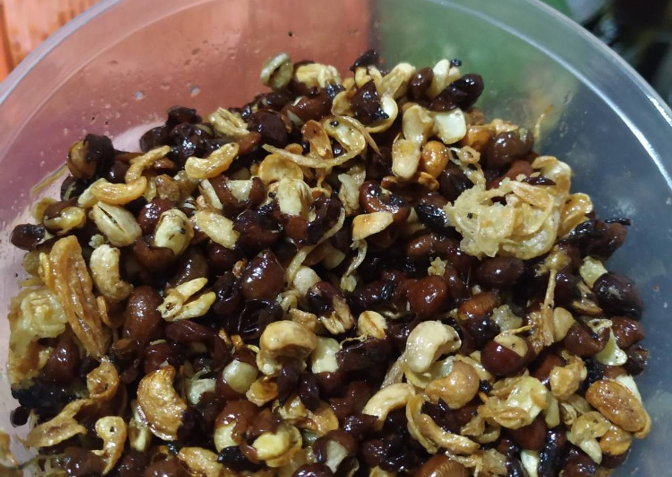 Goreng Kering Kacang Gajih untuk taburan nasi hangat
