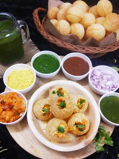 पानी पूरी (Pani puri recipe in Hindi) रेसिपी मुख्य फोटो