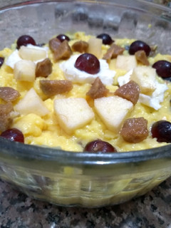 ક્રીમી ફ્રૂટ કસ્ટર્ડ (Creamy Fruity custard Recipe In Gujarati) રેસીપી મુખ્ય ફોટો