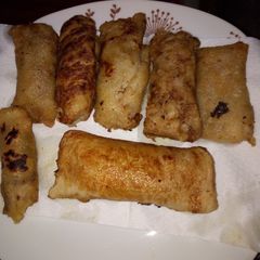 A picture of Spring rolls.