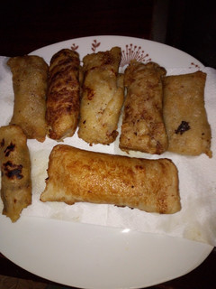 A picture of Spring rolls.