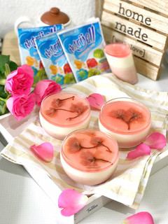 Foto resep Pudding Jelly Susu Strawberry