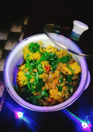 A picture of Gobhi gosht.